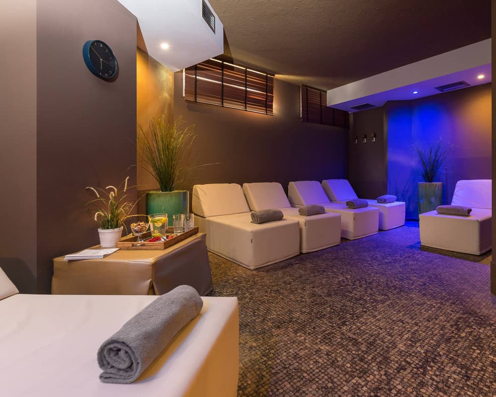 Blu Suite Hotel Step 2 1